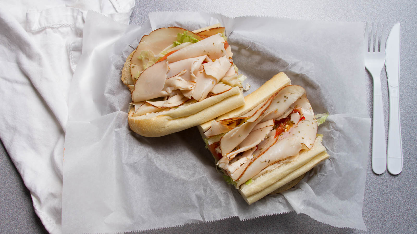 Order Oven Roasted Turkey Breast Whole 18" food online from Lee's Hoagie House of Lake Wylie store, Clover on bringmethat.com