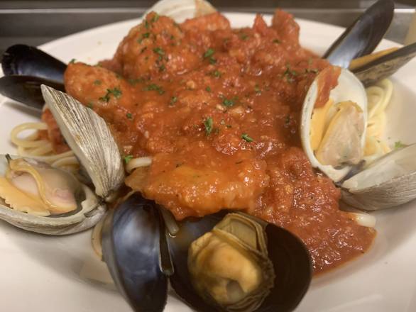 Order Seafood Fra Diavolo food online from Nonno Pizza & Family Restaurant store, Moosic on bringmethat.com