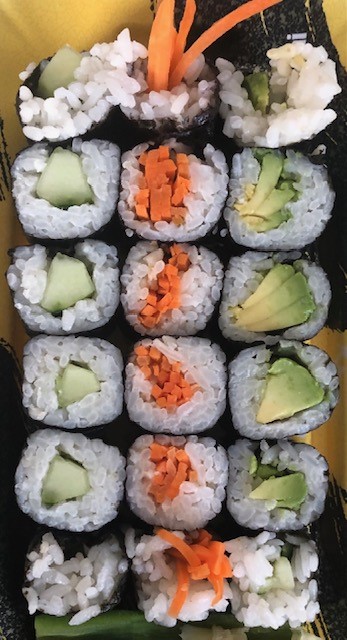 Order Maki Veggie Roll  food online from A Plus Sushi store, Malvern on bringmethat.com