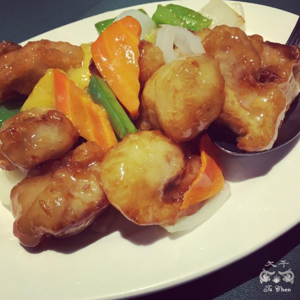 Order Sweet and Sour Pork food online from Ta Chen Restaurant store, Garden Grove on bringmethat.com