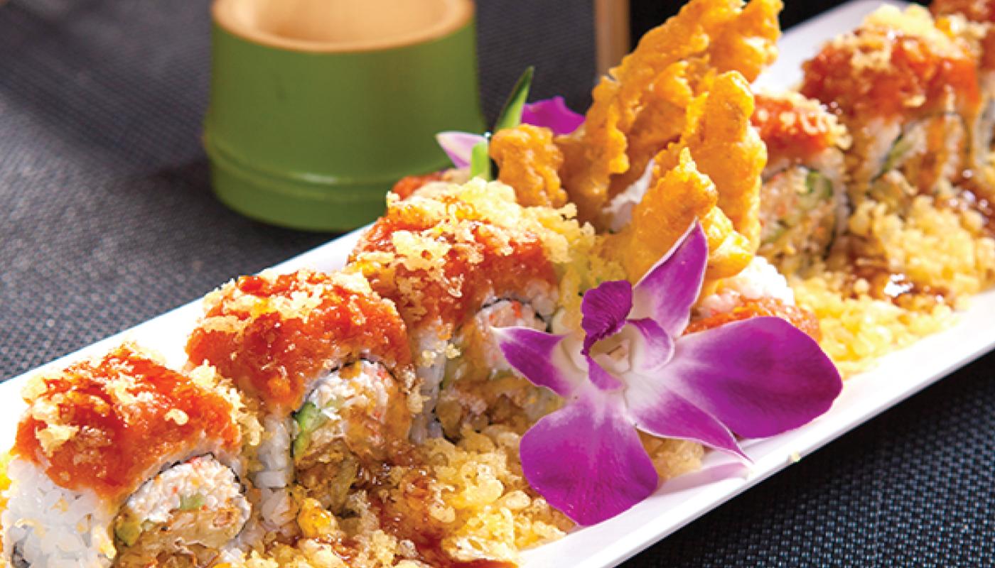 Order Crunch Spider Roll food online from California Rock'n Sushi store, Los Angeles on bringmethat.com