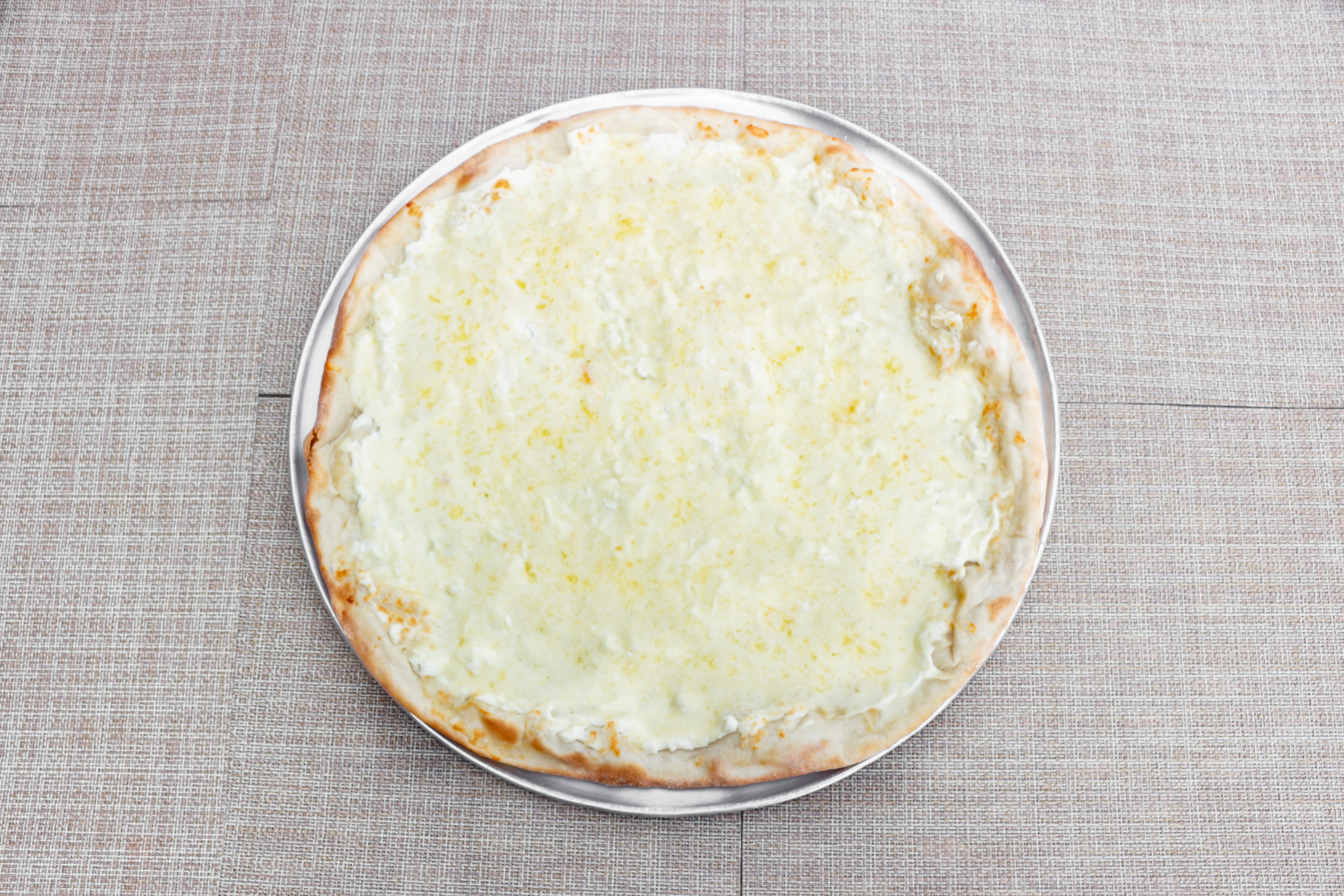 Order White Pizza - Large 16" food online from Natale's Pizzeria & Catering store, Waldwick on bringmethat.com
