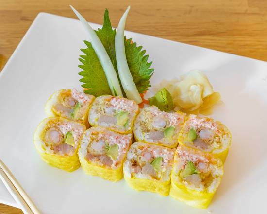 Order Chrysanthemum Roll food online from Kuroshio Sushi Bar And Grille store, Smyrna on bringmethat.com