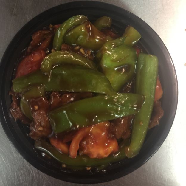 Order Beef with Tomato & Pepper food online from Oriental Express Restaurant store, Deptford Township on bringmethat.com