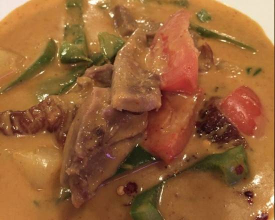 Order Duck Curry food online from Royal Thai Restaurant store, Chicago on bringmethat.com