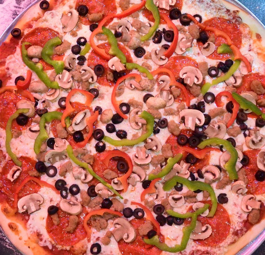 Order Piehole Combo Pizza - 19'' food online from Pie Hole store, Idaho Falls on bringmethat.com