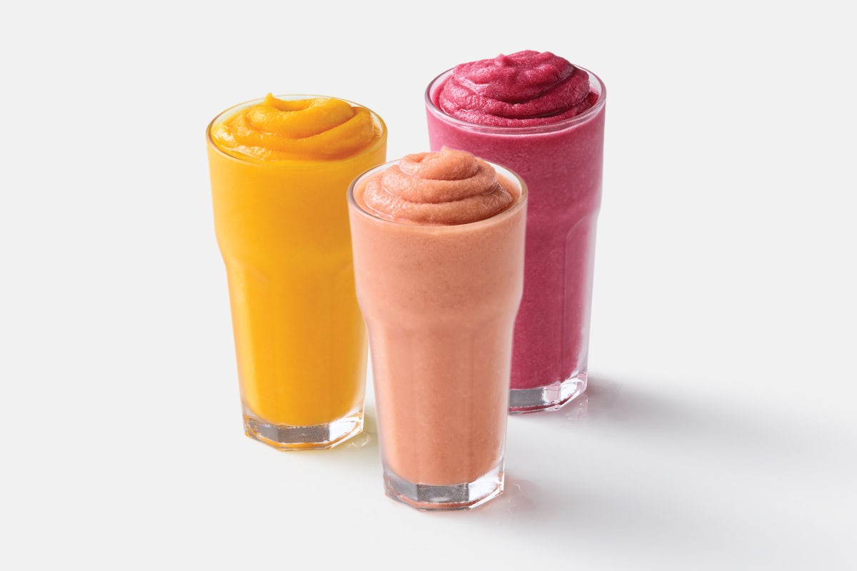 Order Fruit Smoothies food online from Applebee store, Albuquerque on bringmethat.com