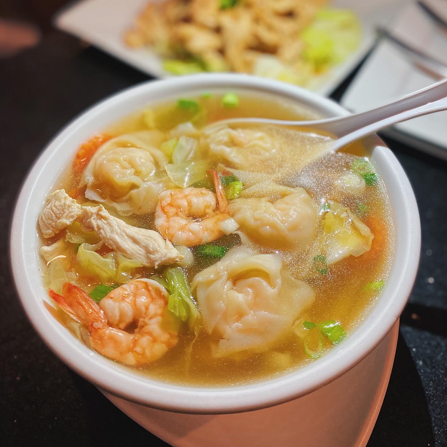 Order Chicken Wonton Soup food online from Wanya Thai Restaurant store, Canyon Country on bringmethat.com