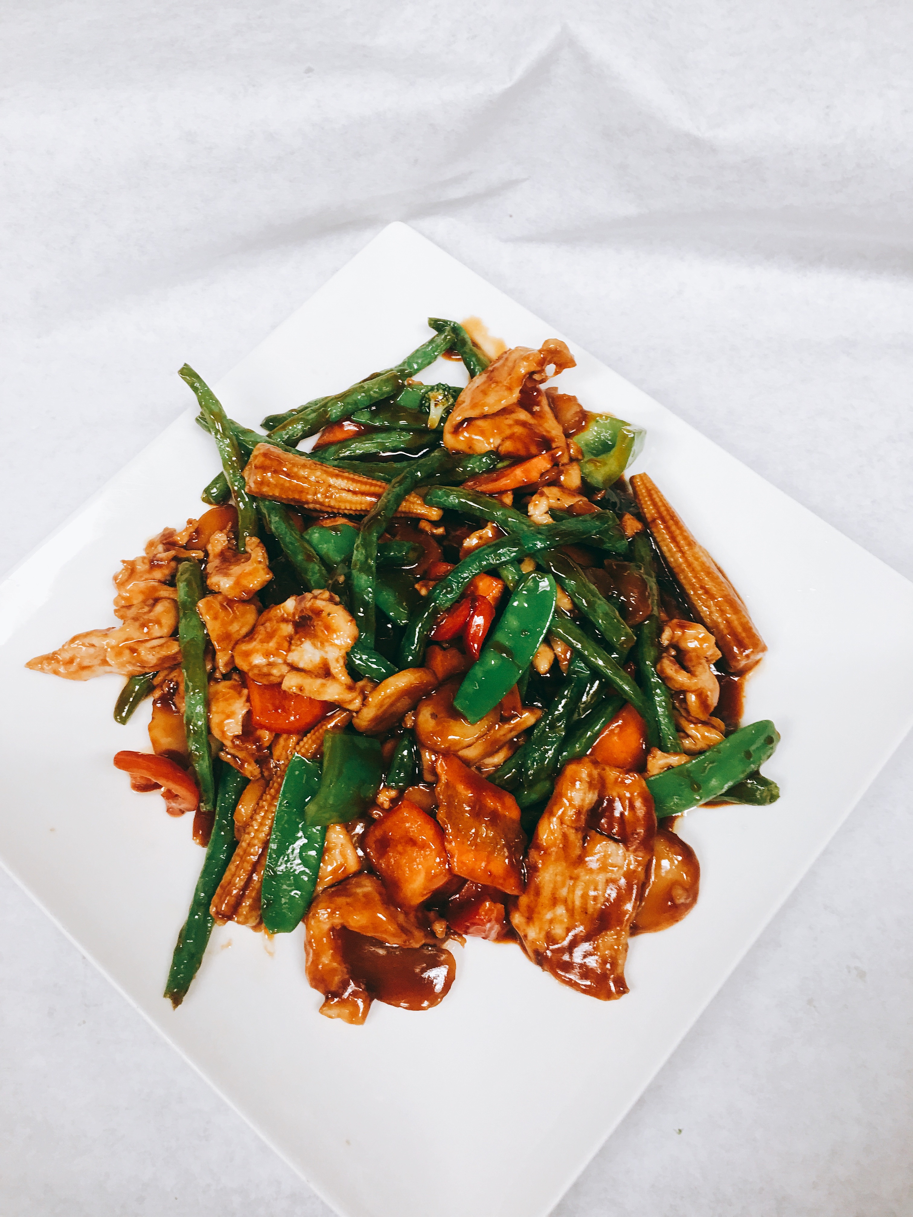 Order Chicken with Young Ginger Root food online from Pearls Chinese Restaurant store, New York on bringmethat.com