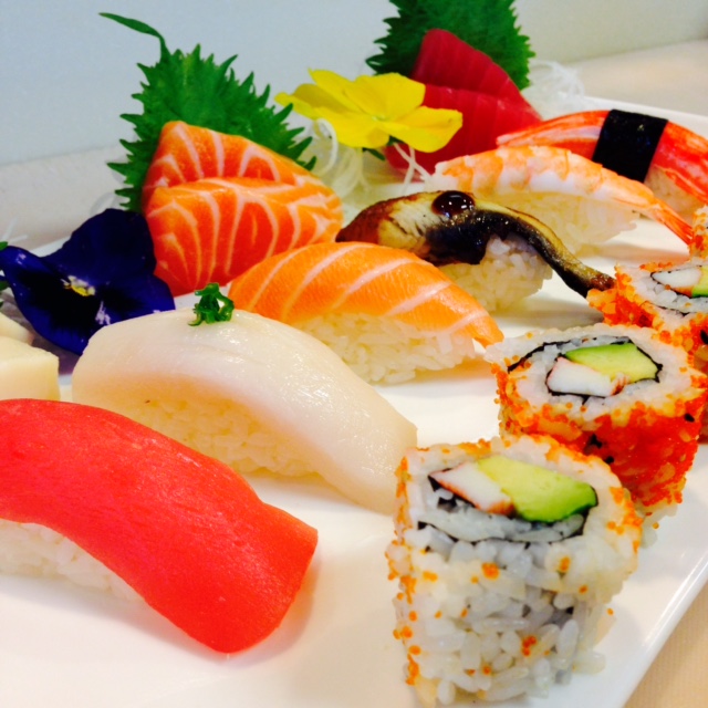 Order Sushi and Sashimi Platter food online from Panida thai & sushi bar store, Rockville on bringmethat.com