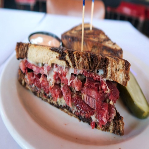 Order Famous Corned Beef Sandwich food online from Green Door Tavern store, Chicago on bringmethat.com