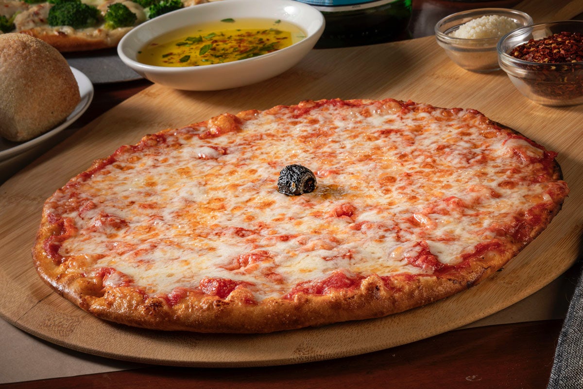 Order Cheese Pizza food online from Bertucci store, North Attleborough on bringmethat.com
