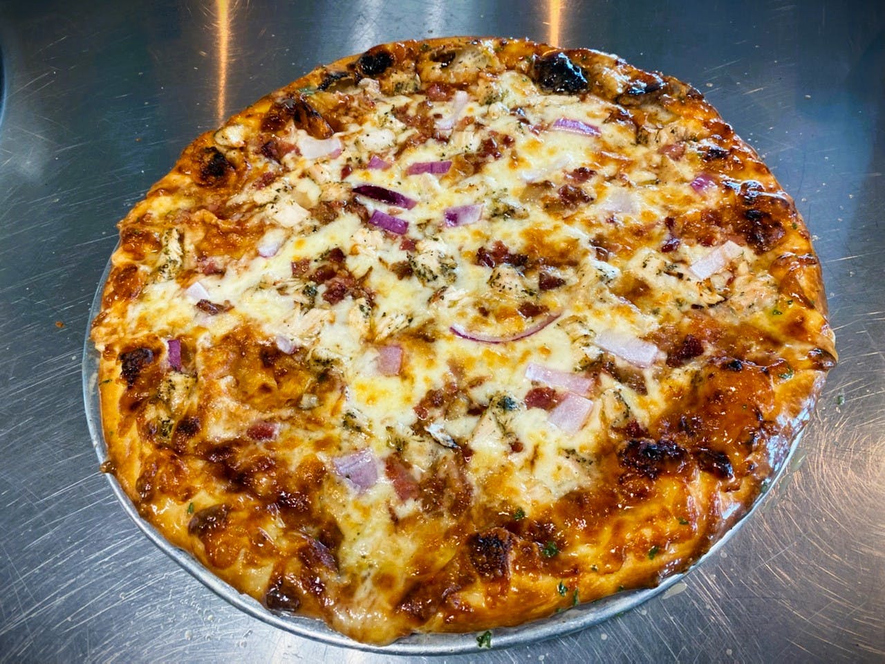 Order BBQ Chicken Pizza - Personal 12" food online from Jonny Pizza store, Fort Worth on bringmethat.com