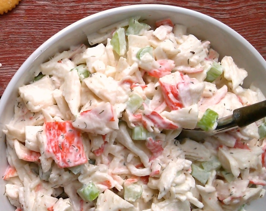 Order Lobster Salad food online from Captain’s Curbside Seafood store, Trappe on bringmethat.com