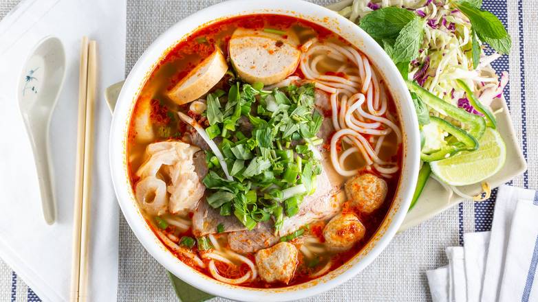 Order Spicy Beef Noodles Soup and alcohol combo food online from Banh Mi & Che Cali store, Pasadena on bringmethat.com