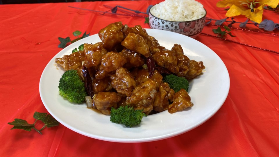 Order S1. General Tso's Chicken food online from Kam Fung Kitchen store, Brooklyn on bringmethat.com
