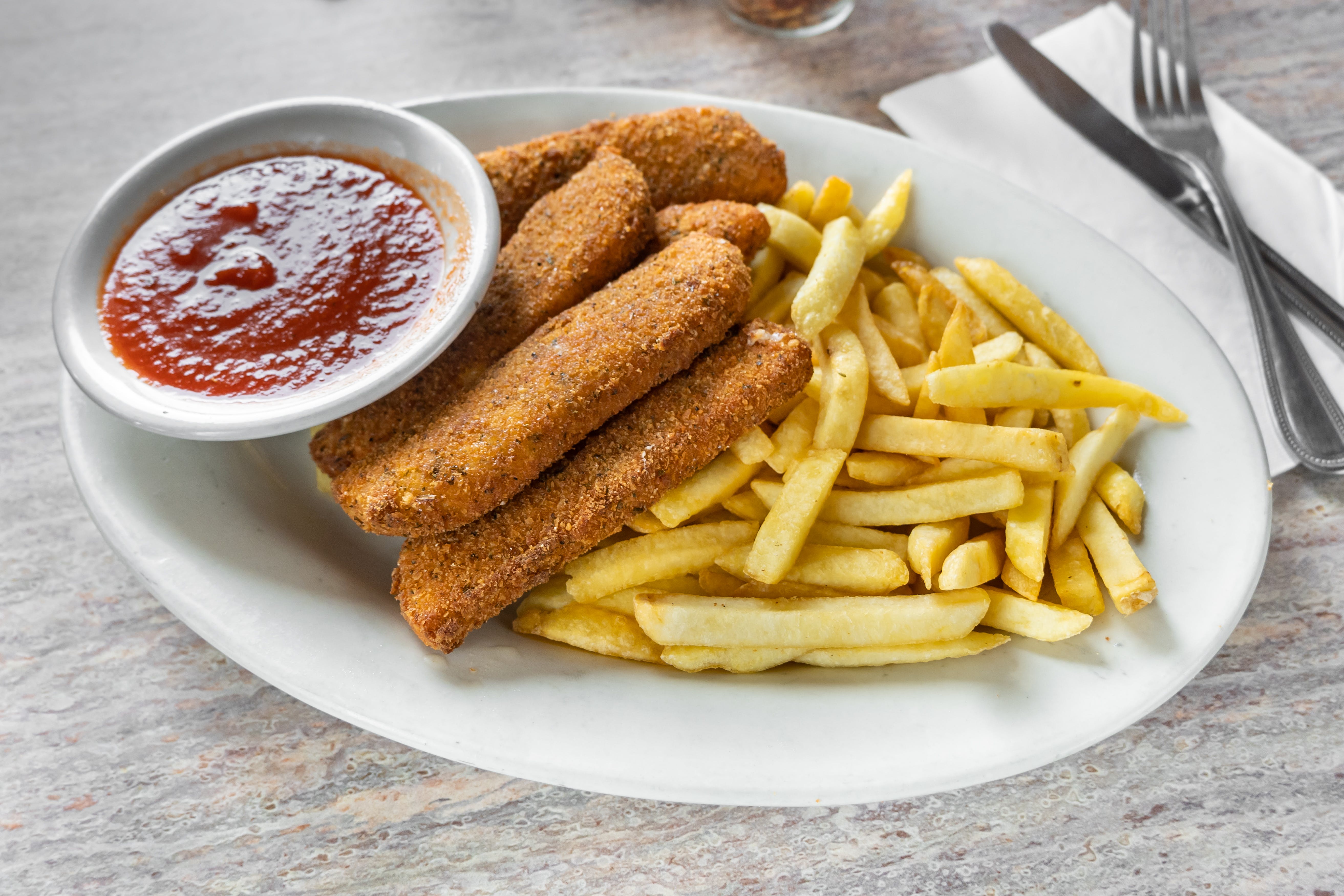 Order Mozzarella Sticks with French Fries - Appetizer food online from Me & U Pizzeria store, Deptford Township on bringmethat.com