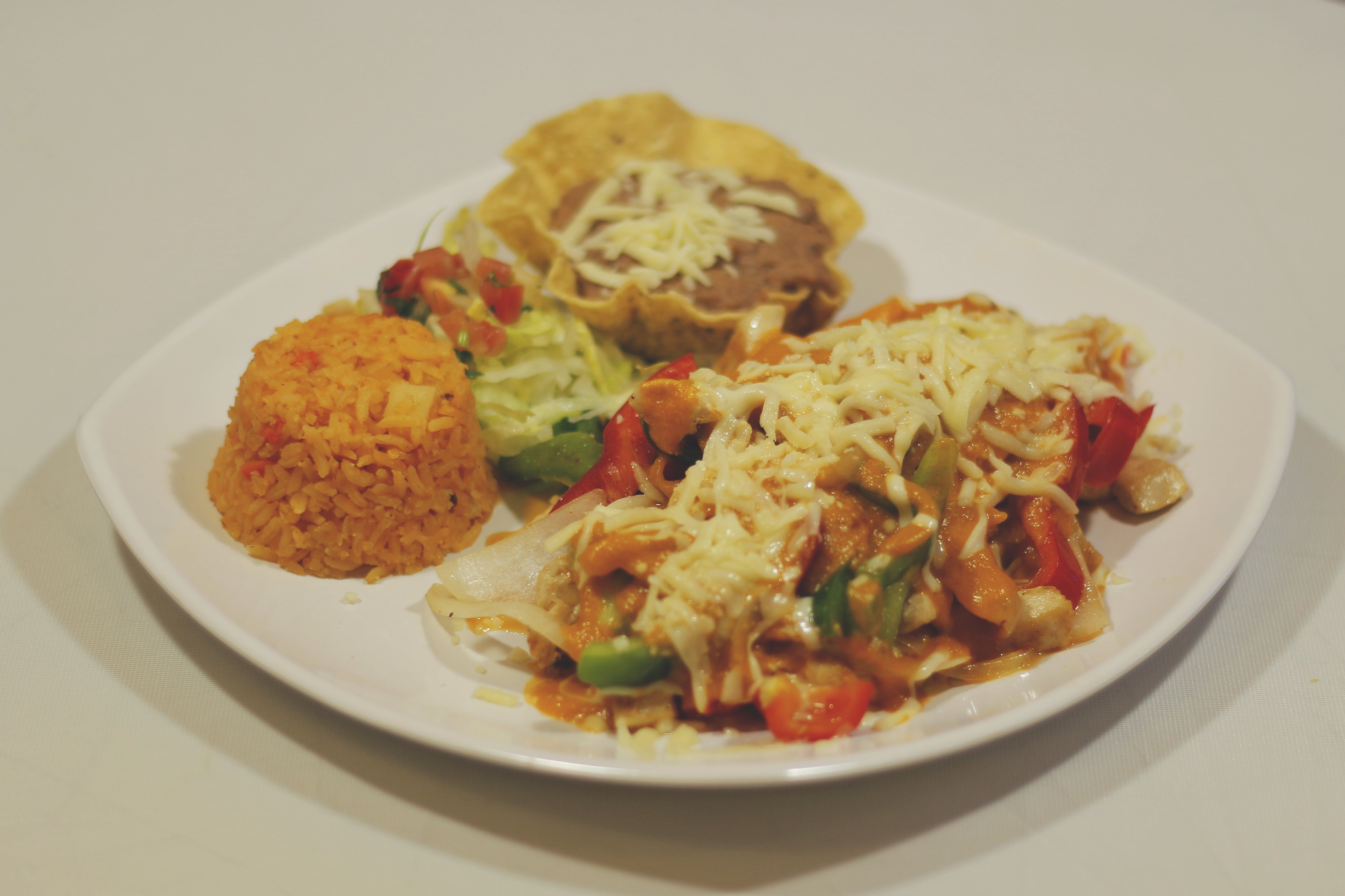 Order Pollo Ranchero food online from Los Arcos Mexican Grill store, Palatine on bringmethat.com