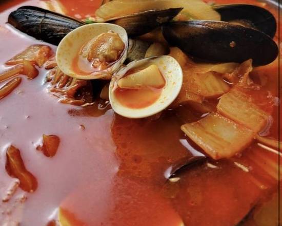 Order Seafood Spicy Soup food online from Cm Chicken store, Gardena on bringmethat.com