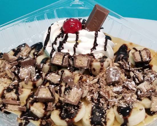 Order Kit Kat Crepe food online from El Churrito Loko store, San Jose on bringmethat.com