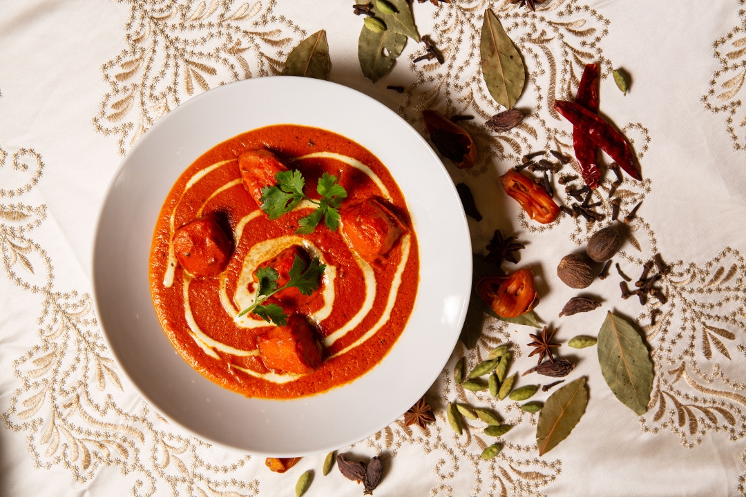 Order CLASSIC BUTTER CHICKEN food online from India Oven store, El Dorado Hills on bringmethat.com