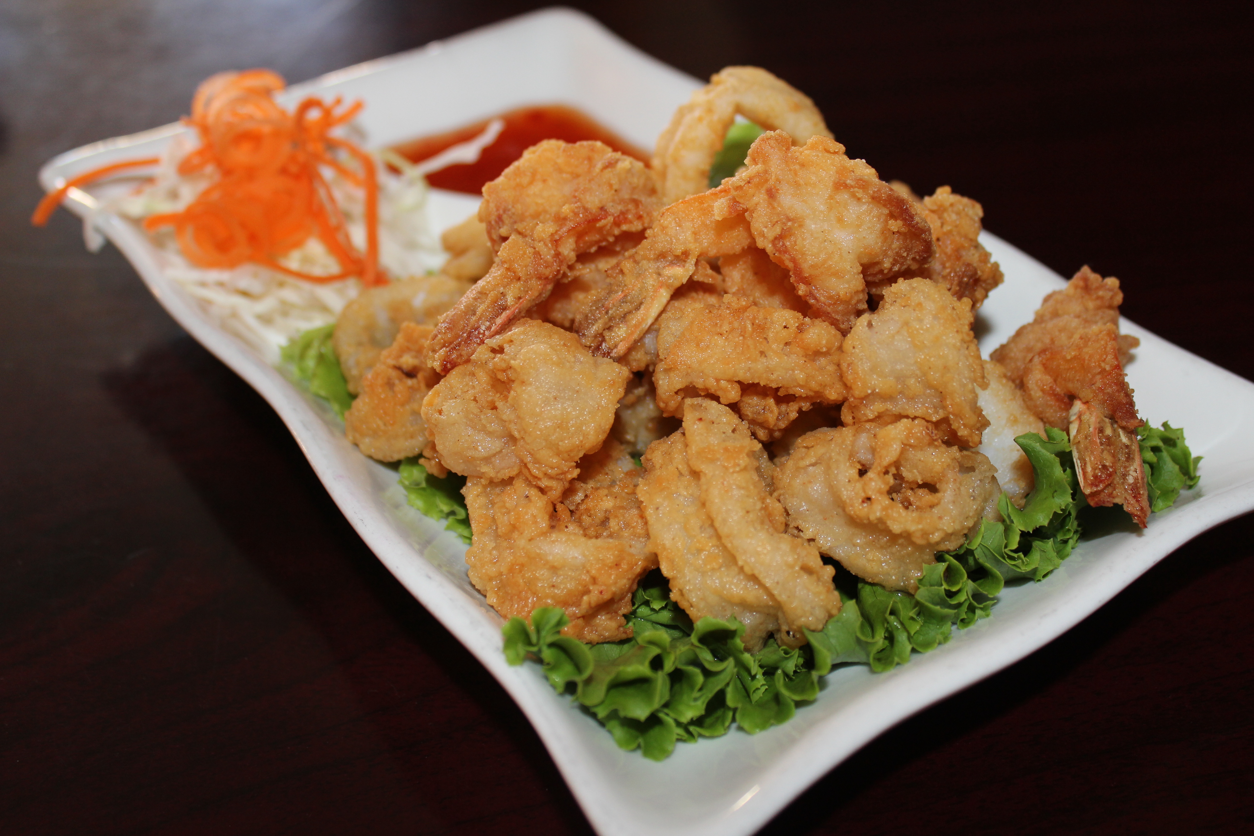 Order Koo Ruk (Fried Shrimp and Calamari) food online from Chai Thai Noodles store, Hayward on bringmethat.com