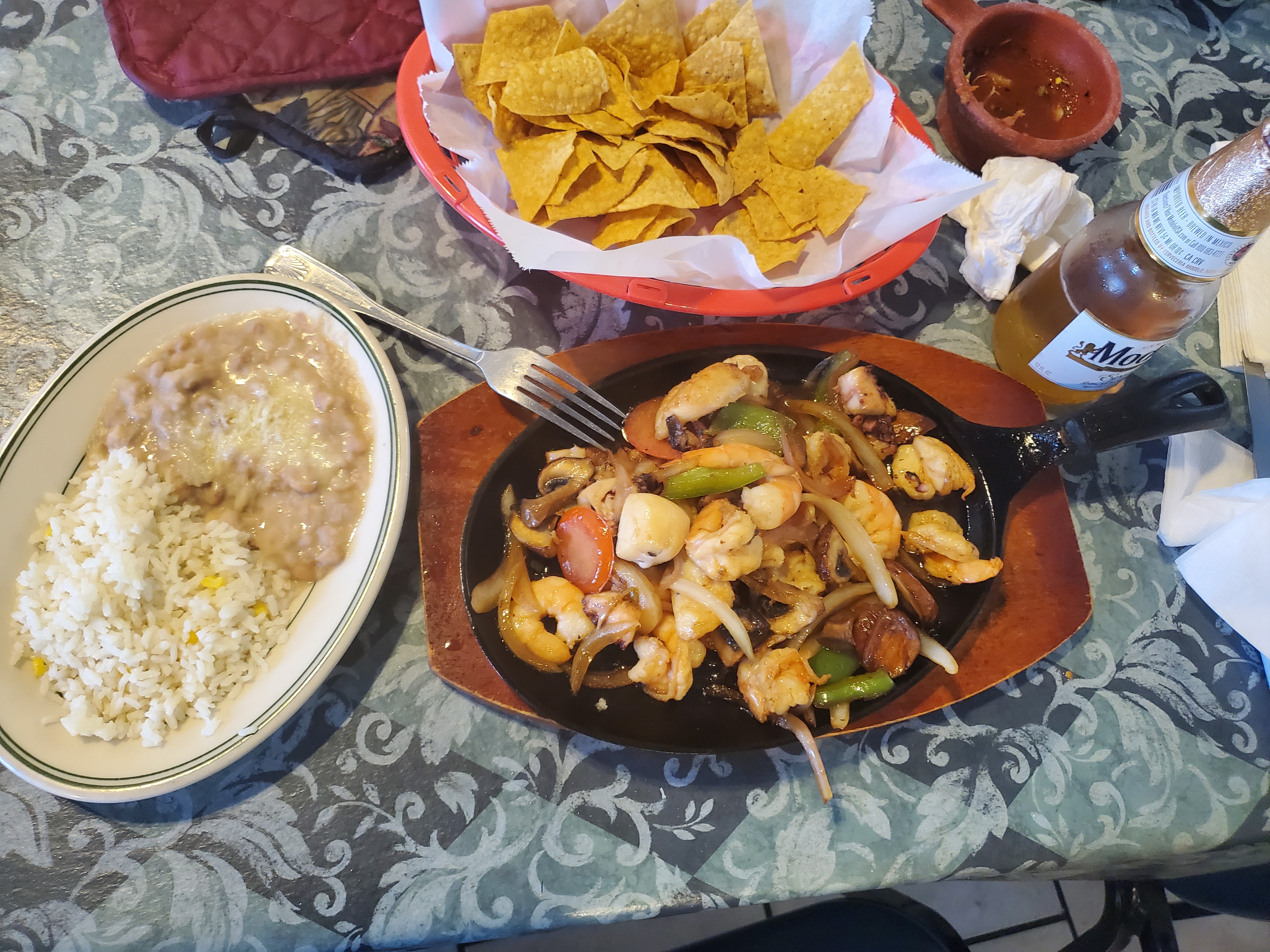 Order Fajitas de Mariscos food online from Playa Azul Restaurant store, Oakland on bringmethat.com
