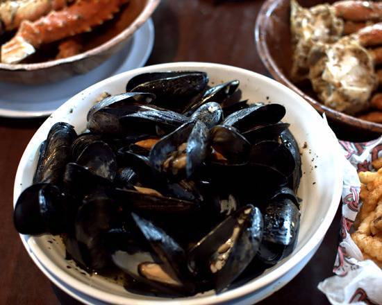 Order Mussels White food online from Chickie & Pete store, Bordentown on bringmethat.com