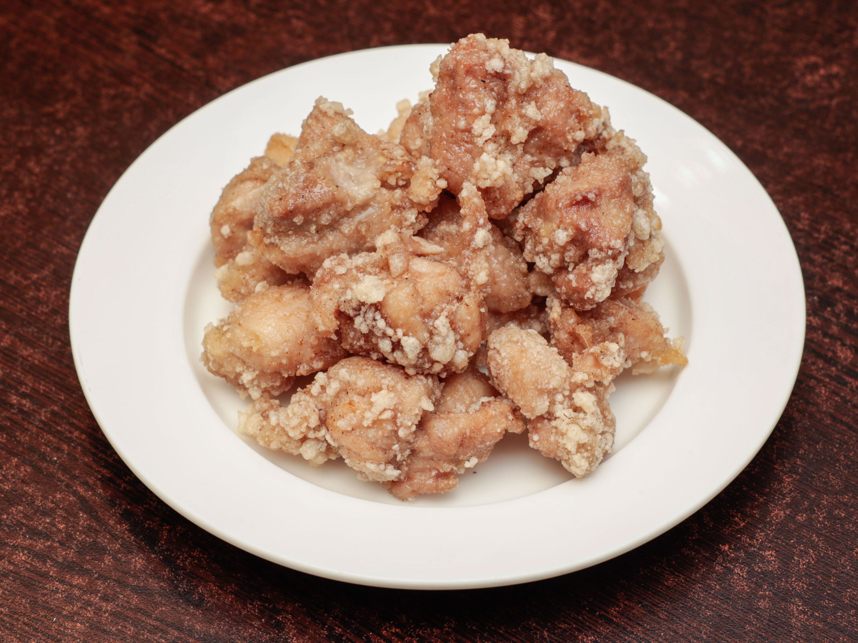 Order Taiwanese Popcorn Chicken  鹽酥雞 food online from A&J Bistro 半畝園 store, East Hanover on bringmethat.com