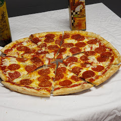 Order Pepperoni Pizza food online from La Bella Italia store, Edgewood on bringmethat.com
