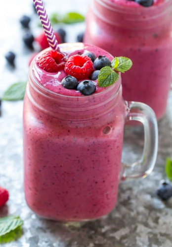 Order Berry Trinity Smoothie food online from Cold Stone Creamery store, Wichita on bringmethat.com
