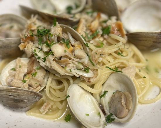 Order Linguini Vongole food online from Wood And Fire store, Pleasantville on bringmethat.com
