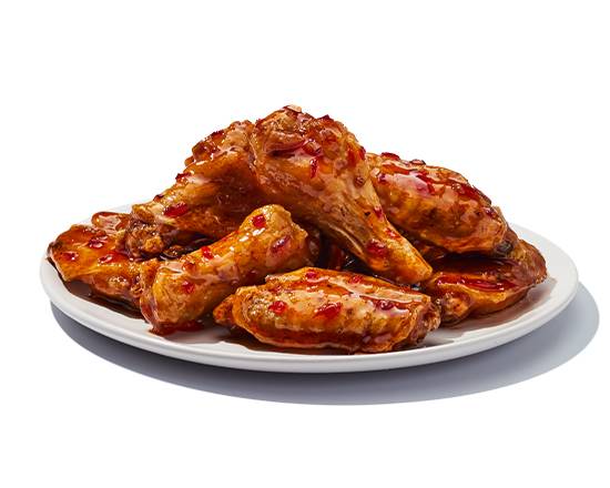 Order Naked Wings food online from Hooters store, Lubbock on bringmethat.com
