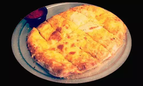 Order Cheese Bread food online from Zesty Zzeeks Pizza & Wings - Tempe.  store, Tempe on bringmethat.com