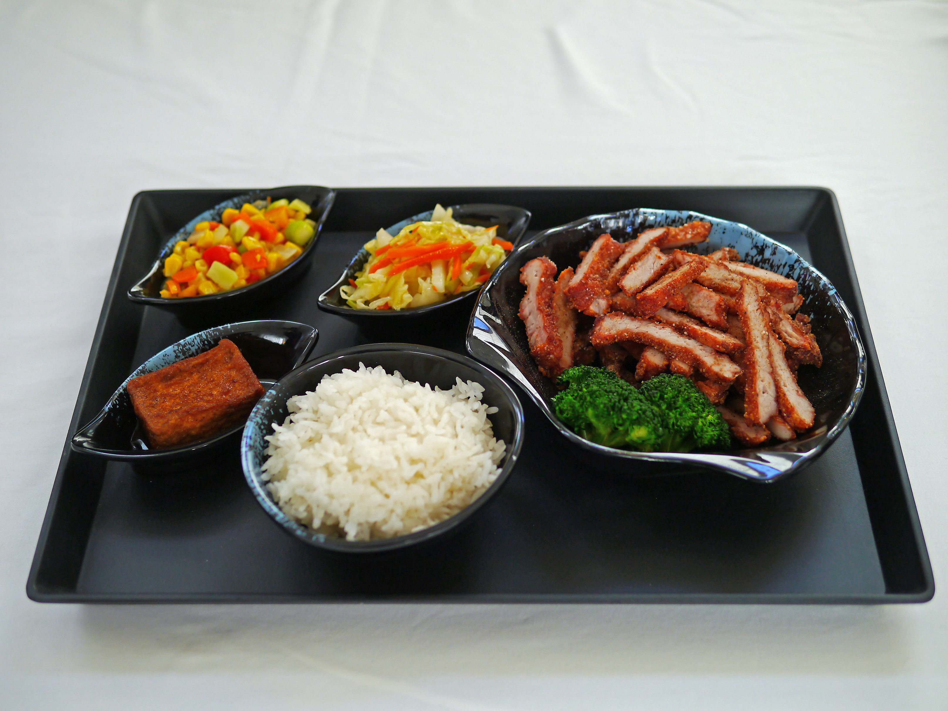 Order 20. BD Taiwanese BBQ Pork Bento 台式燒肉便當 food online from BD Cafe store, Chino on bringmethat.com