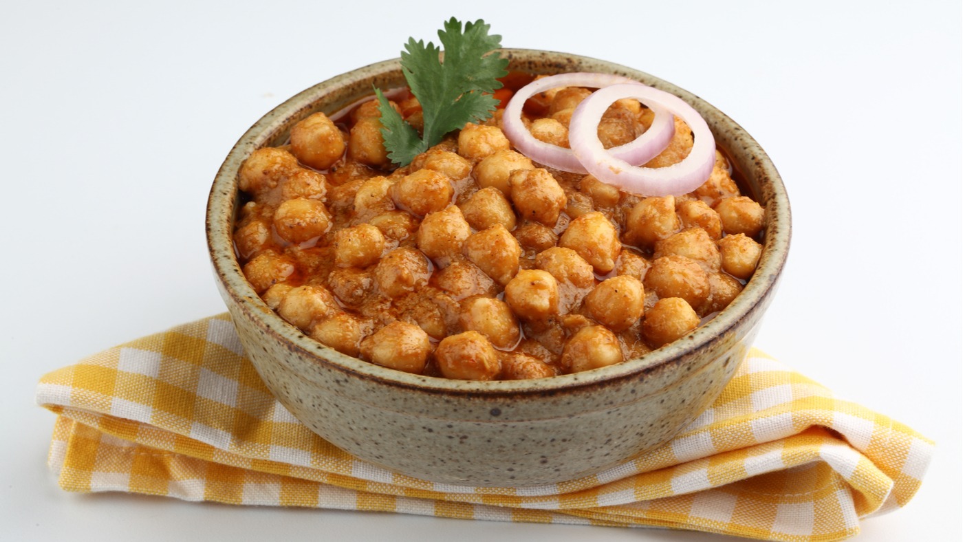 Order Classic Chana Masala food online from Tikka Cravings store, Patchogue on bringmethat.com