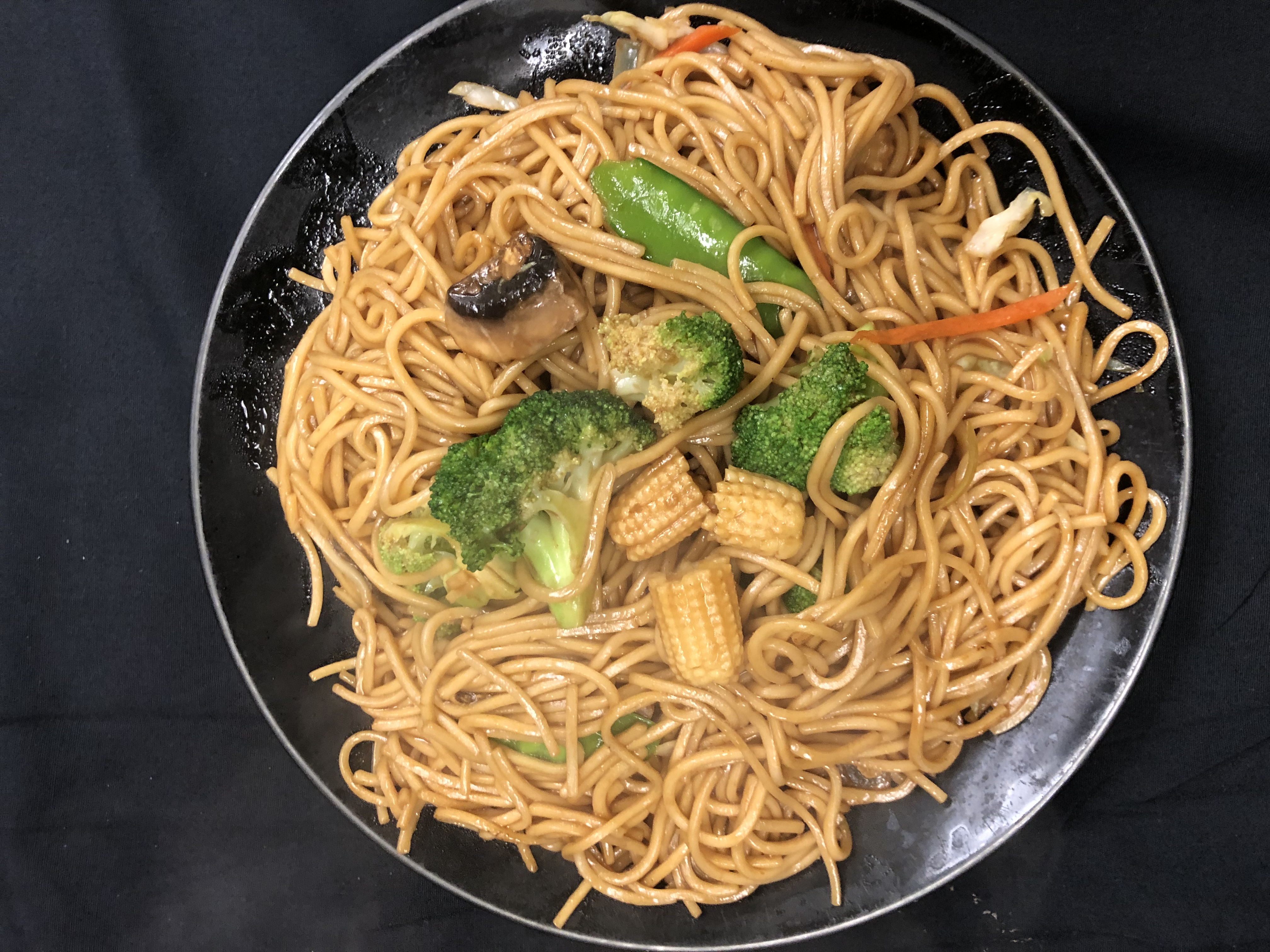 Order Vegetarian Lo Mein food online from Taipei Express store, Houston on bringmethat.com