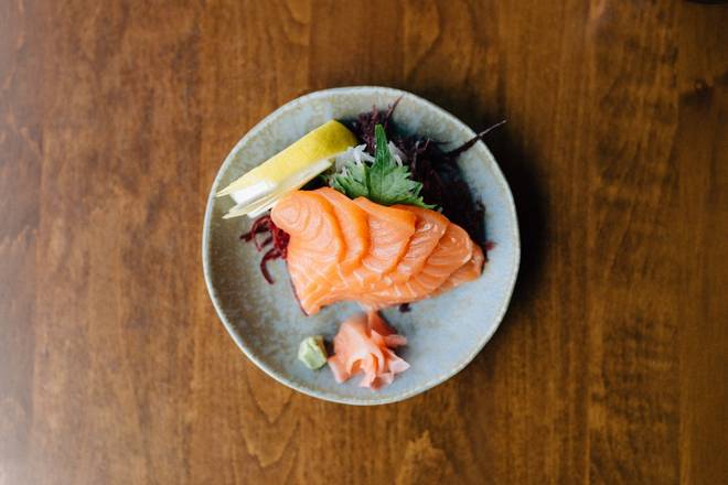 Order Salmon Sashimi food online from Maru Sushi & Grill store, Midland on bringmethat.com