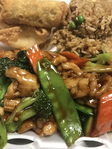 Order L午Chicken with Fresh Vegetables 杂菜几L10 food online from Moon Wok store, Lenexa on bringmethat.com