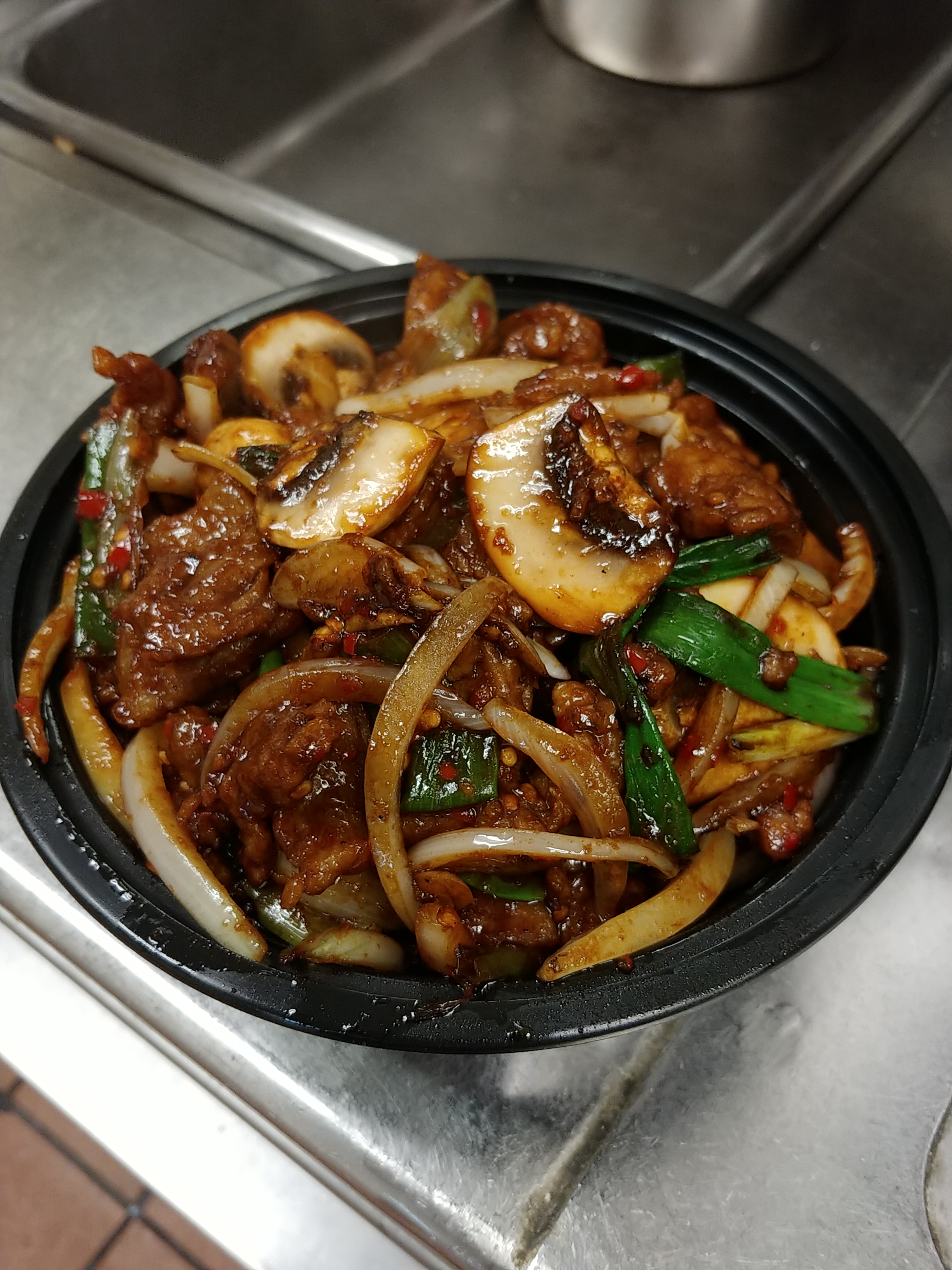 Order Hot and Spicy Beef food online from House of Hunan store, Chicago on bringmethat.com