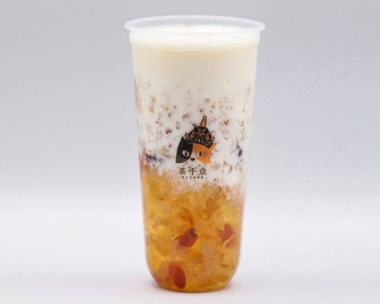 Order Peach Gum Fresh Milk  桃胶鲜奶 food online from Timeless Tea store, Bellevue on bringmethat.com