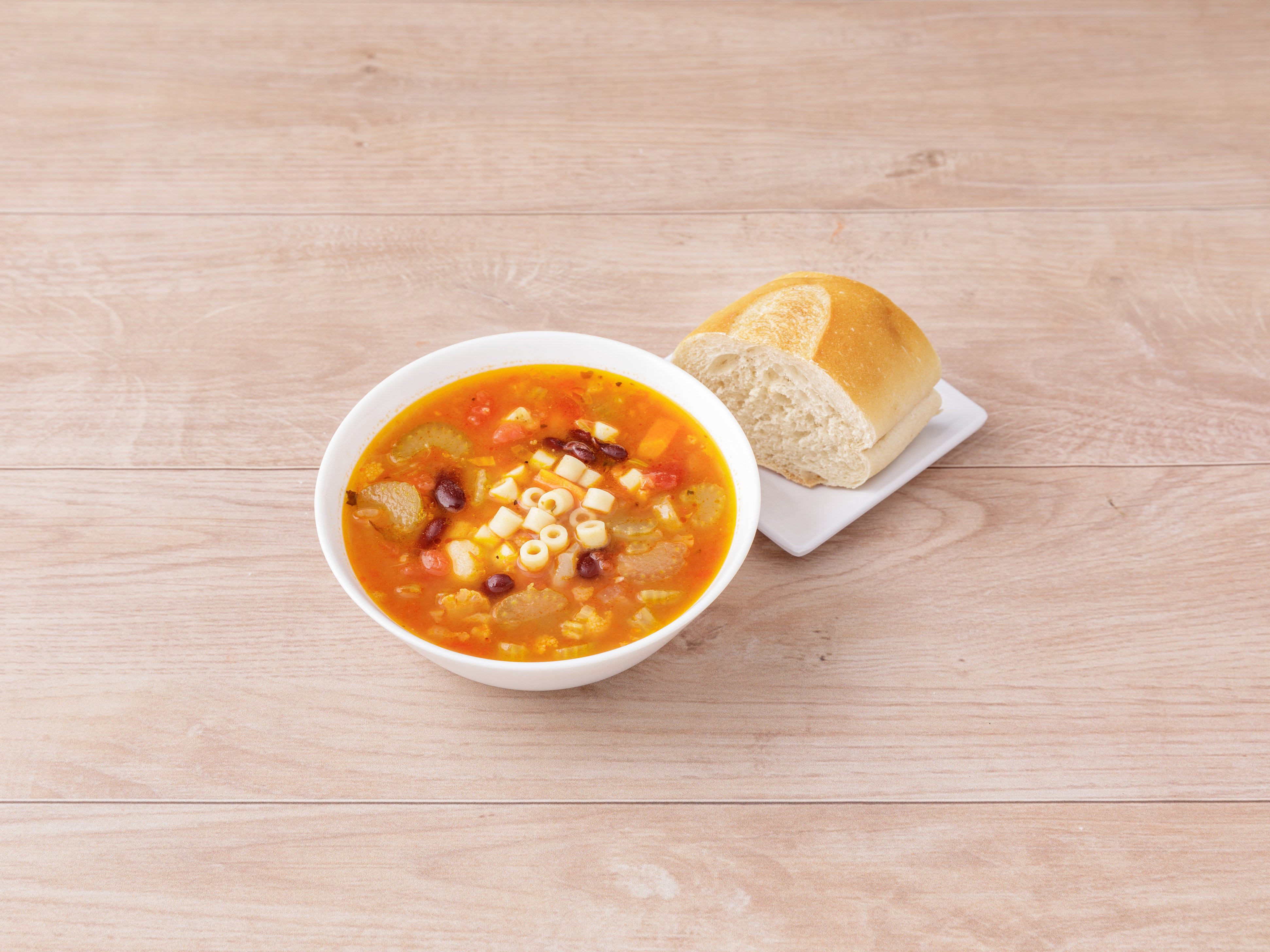 Order Pasta e Fagioli Soup food online from Vinnie's iii pizzeria & restaurant store, Jersey City on bringmethat.com