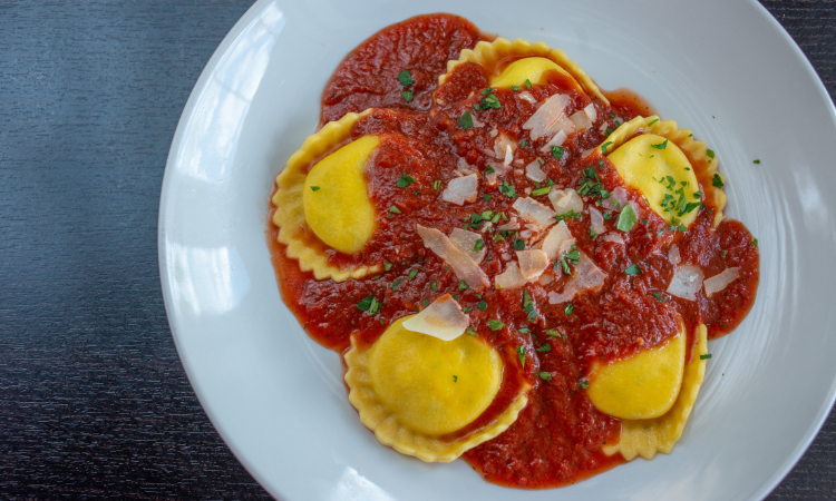 Order Cheese Ravioli food online from Santucci Square Pizza store, Hatfield on bringmethat.com