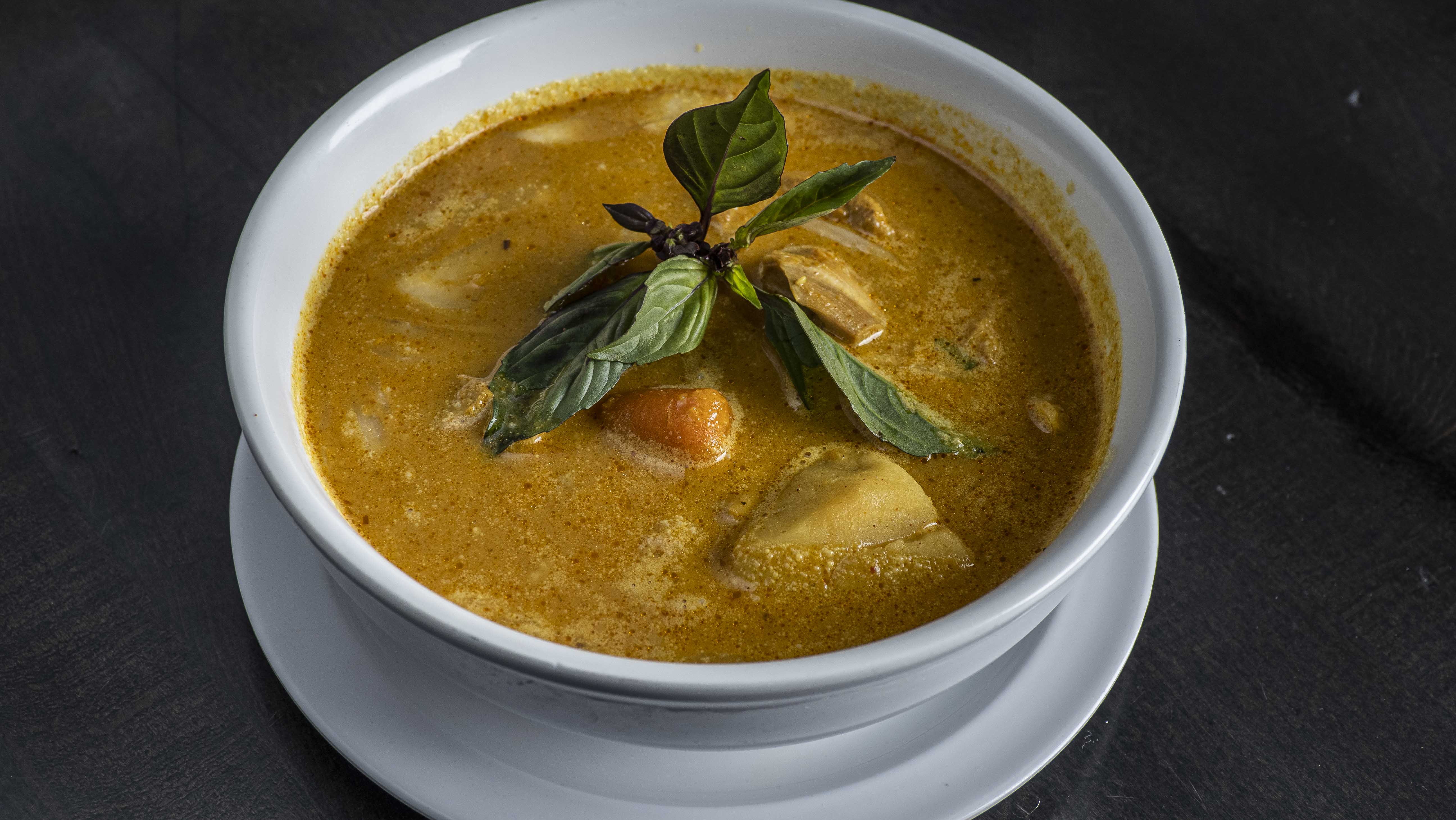 Order L10. Chicken Curry Lunch Special food online from Sea Bowl store, Elk Grove on bringmethat.com