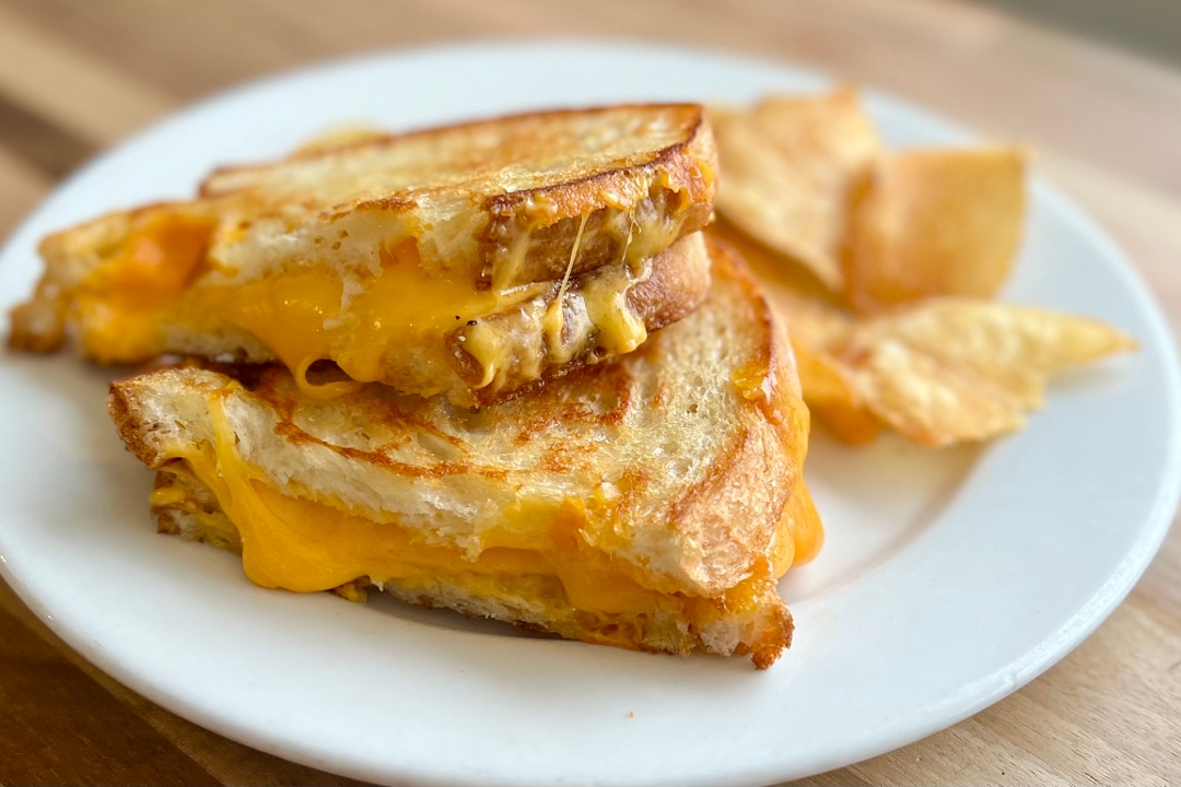 Order Grilled Cheese & Chips food online from Seasons & Regions Seafood Grill store, Portland on bringmethat.com