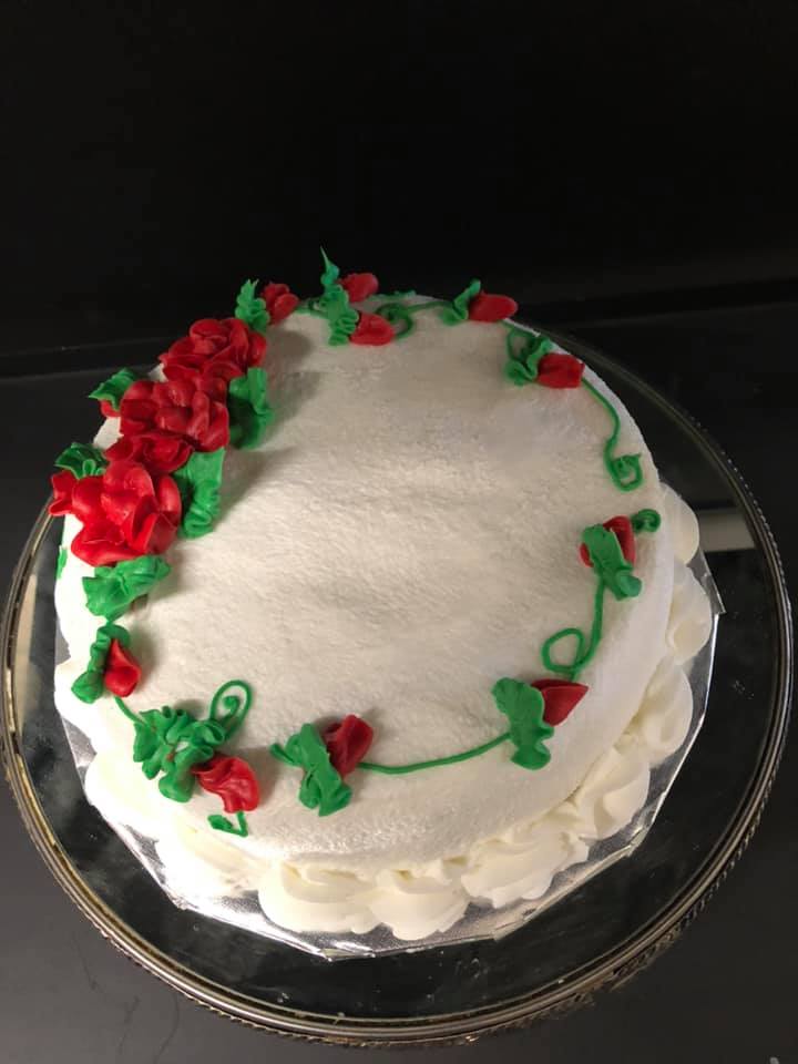 Order Round Cake food online from Suzanne's Flowers and Patty's Cakes store, Granite Falls on bringmethat.com