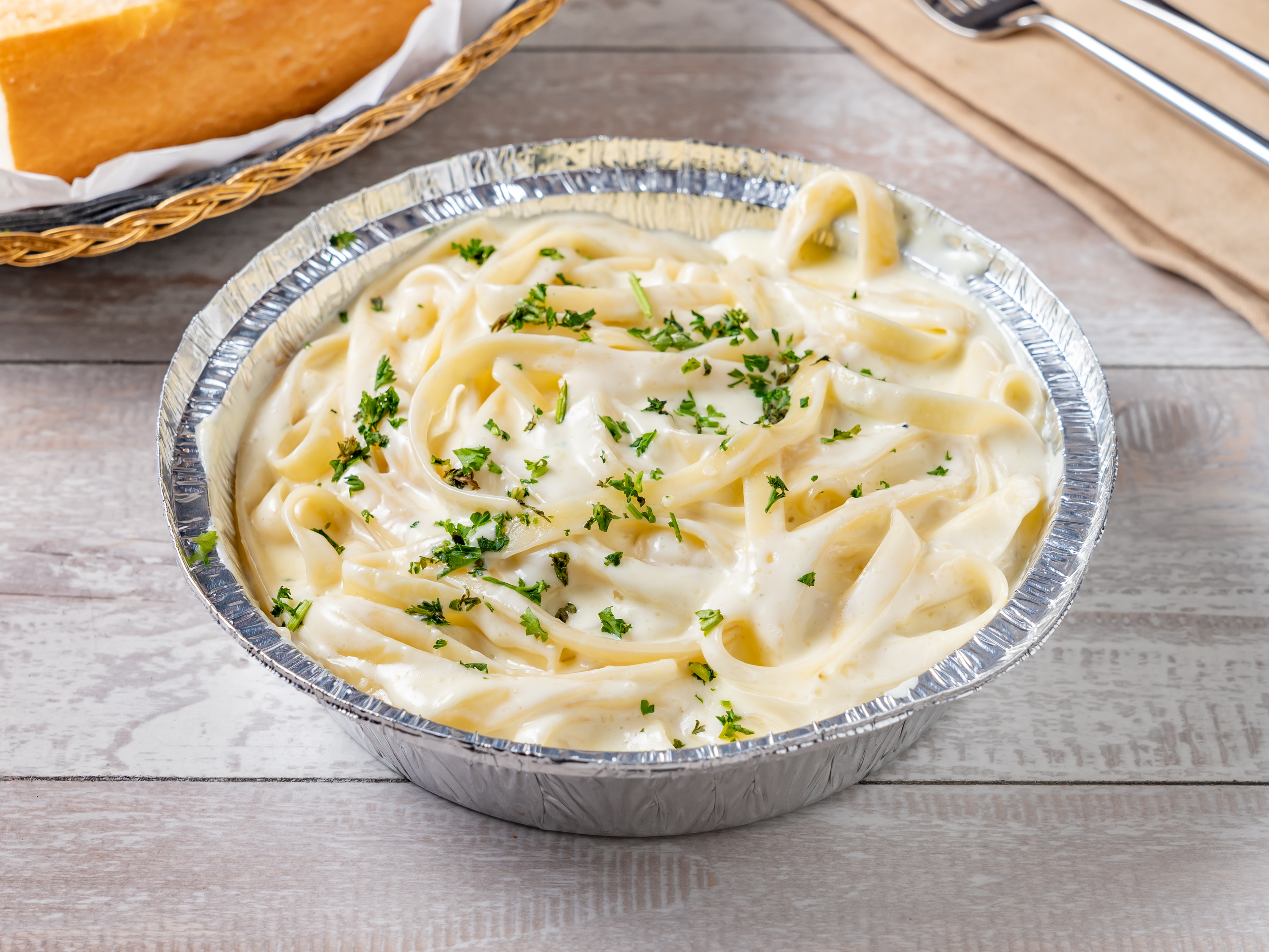 Order Fettuccini Alfredo food online from Cousins Pizzeria store, Bronx on bringmethat.com