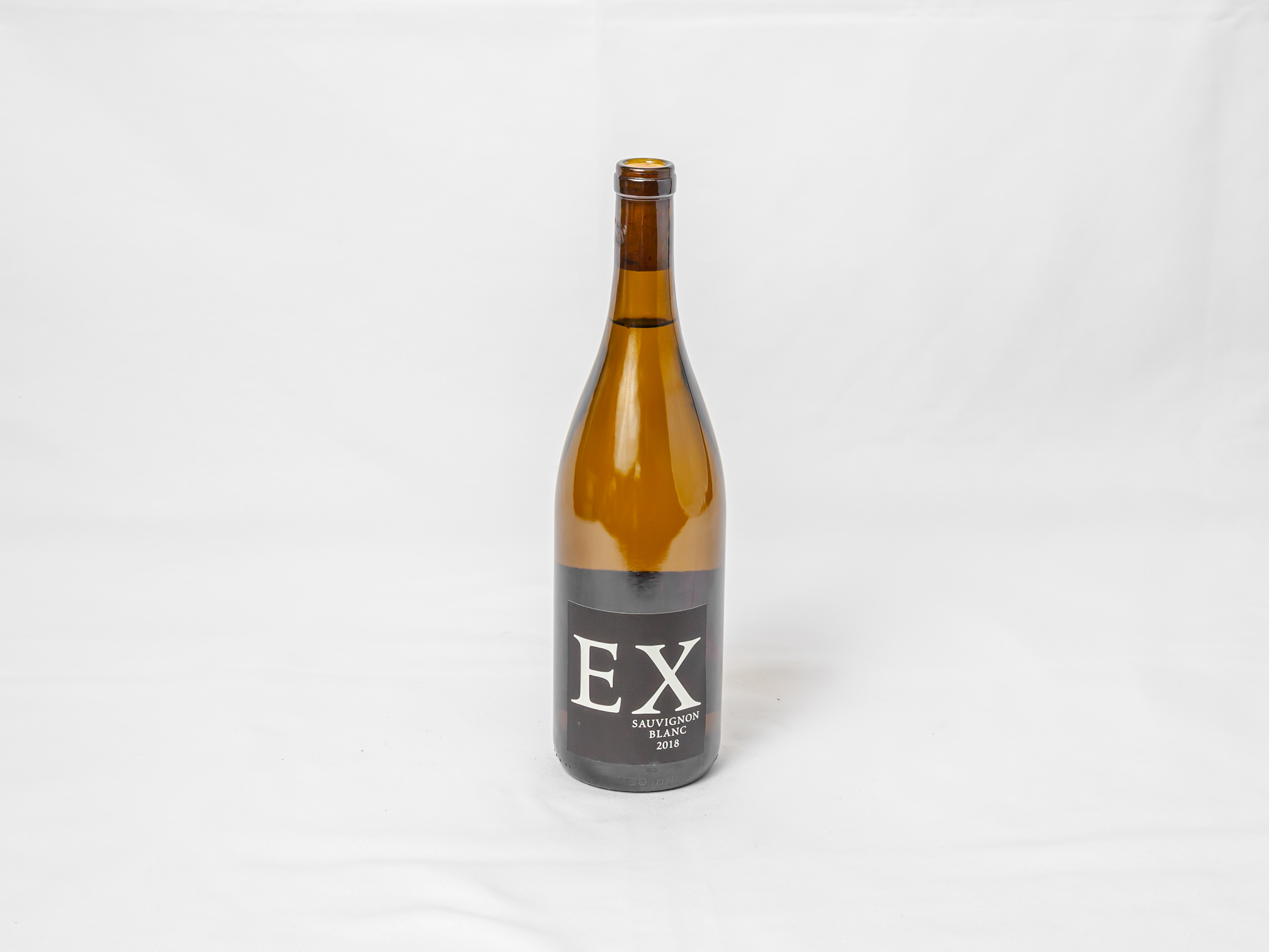 Order 750 ml Ex 2018 Sauvignon Blanc White Wine  food online from Bucktown Food And Liquor store, Chicago on bringmethat.com