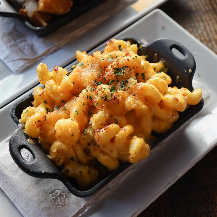 Order Pub Mac & Cheese food online from Wingcraft Kitchen & Beer Bar store, Atlantic City on bringmethat.com