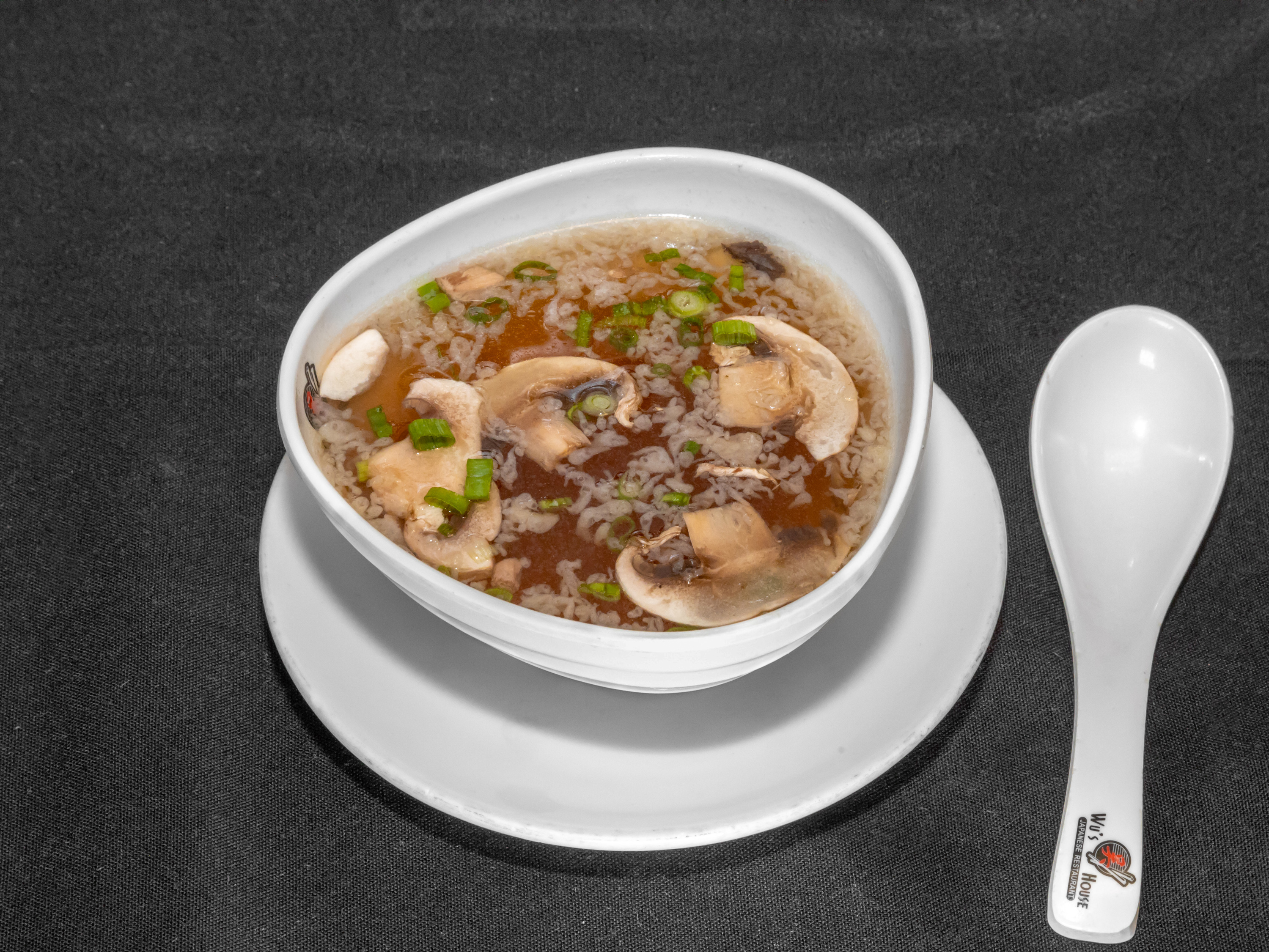 Order Clear Soup food online from Wu House store, Mokena on bringmethat.com